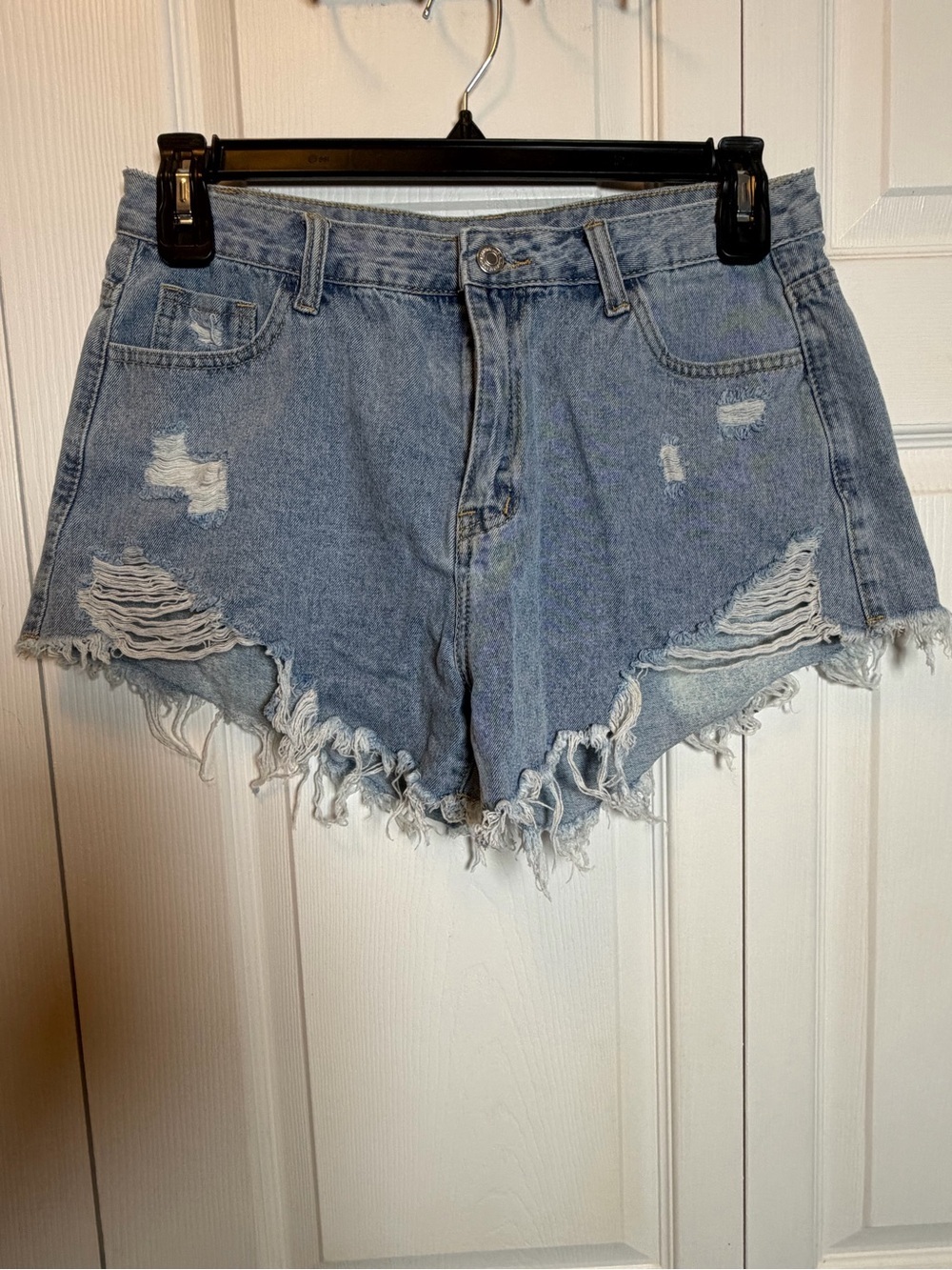 SHEIN Distressed Denim Shorts Light Wash Raw Hem Size L 8/10